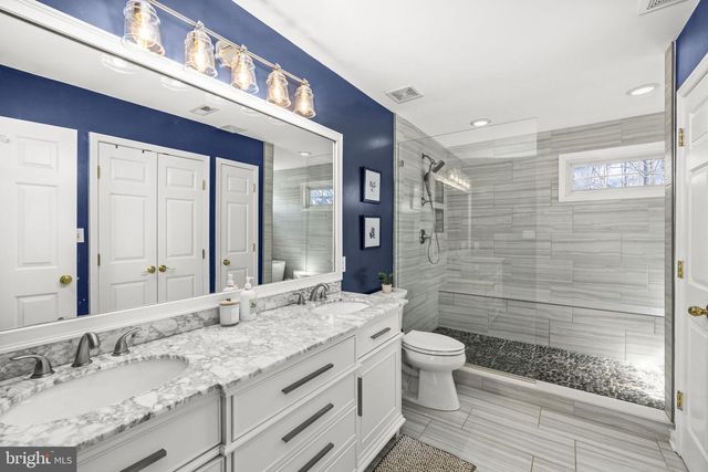 32 NORFOLK ST, Fredericksburg, VA 22406