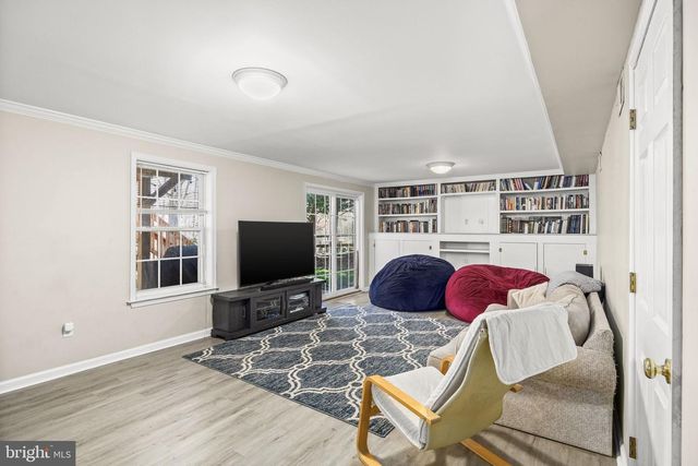 32 NORFOLK ST, Fredericksburg, VA 22406