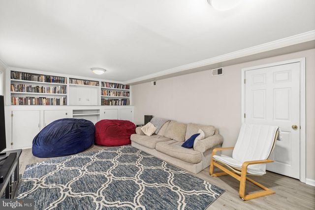 32 NORFOLK ST, Fredericksburg, VA 22406