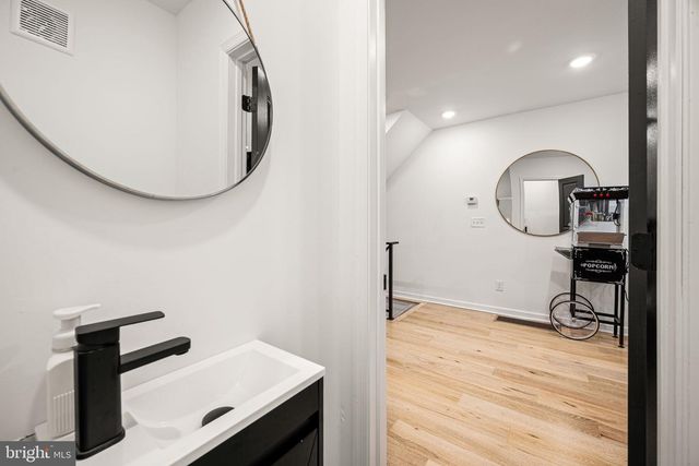 5118 MARION ST, Philadelphia, PA 19144