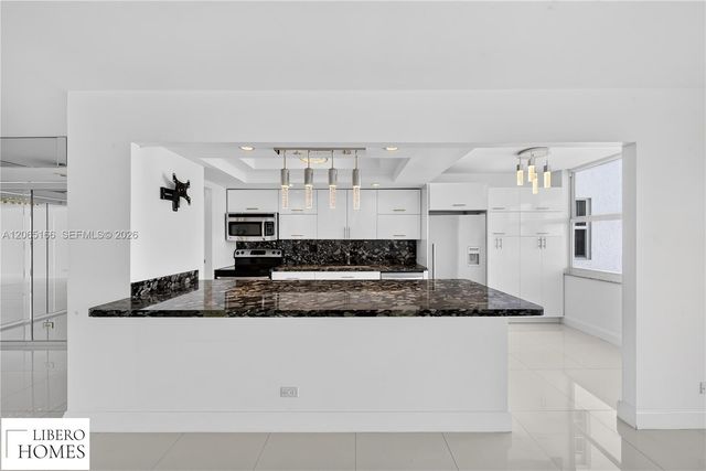301 174th Street 1216, Sunny Isles Beach, FL 33160