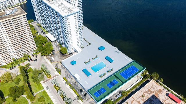 301 174th Street 1216, Sunny Isles Beach, FL 33160
