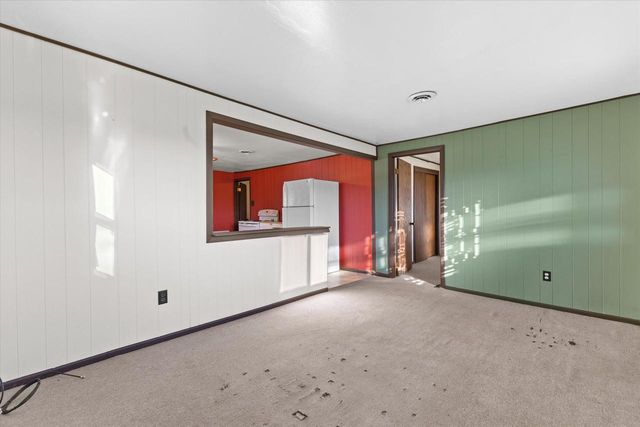 8012 Fox River ROAD, Waterford, WI 53185