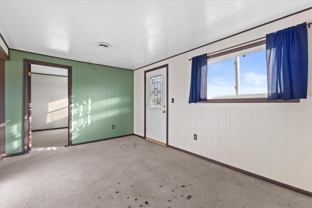 8012 Fox River ROAD, Waterford, WI 53185