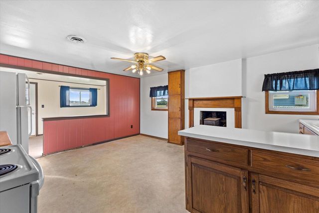 8012 Fox River ROAD, Waterford, WI 53185