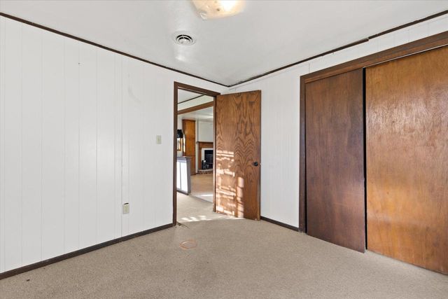8012 Fox River ROAD, Waterford, WI 53185