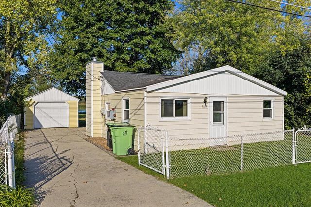 8012 Fox River ROAD, Waterford, WI 53185