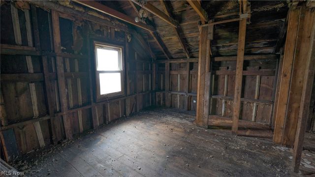 318 11th Street, Elyria, OH 44035