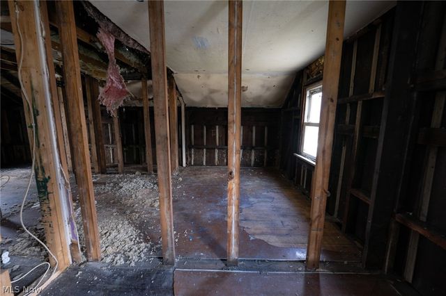 318 11th Street, Elyria, OH 44035