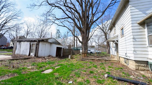 318 11th Street, Elyria, OH 44035