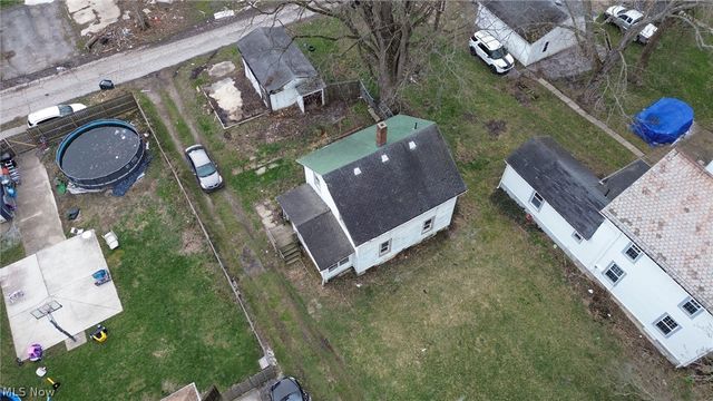 318 11th Street, Elyria, OH 44035