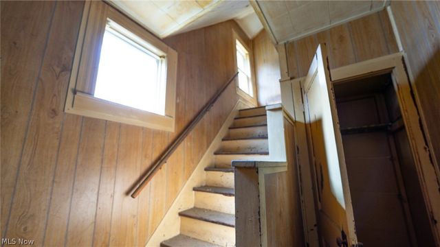 318 11th Street, Elyria, OH 44035