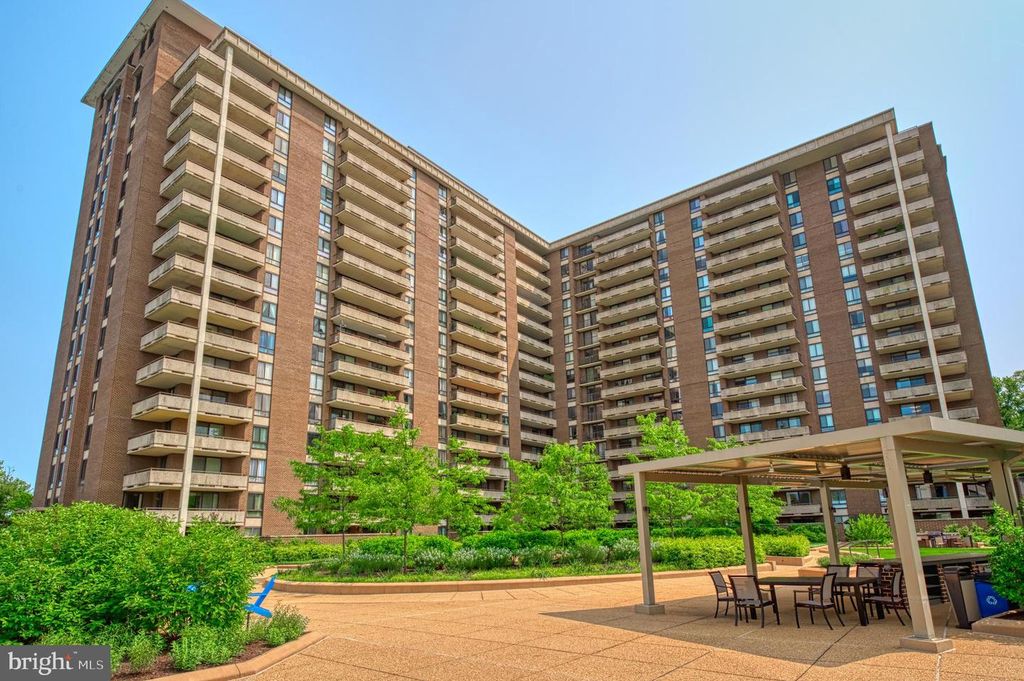 1800 OLD MEADOW RD #609, Mclean, VA 22102