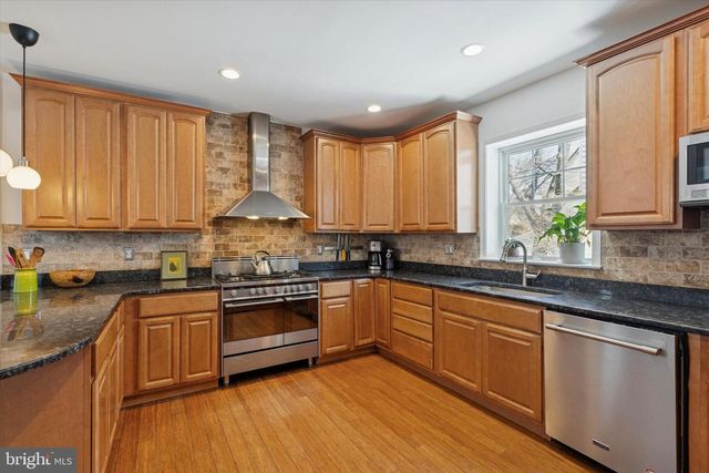 116 GRANDVIEW RD, Ardmore, PA 19003