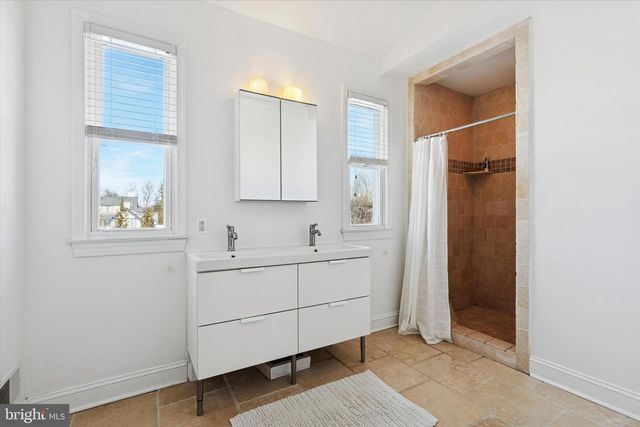 116 GRANDVIEW RD, Ardmore, PA 19003