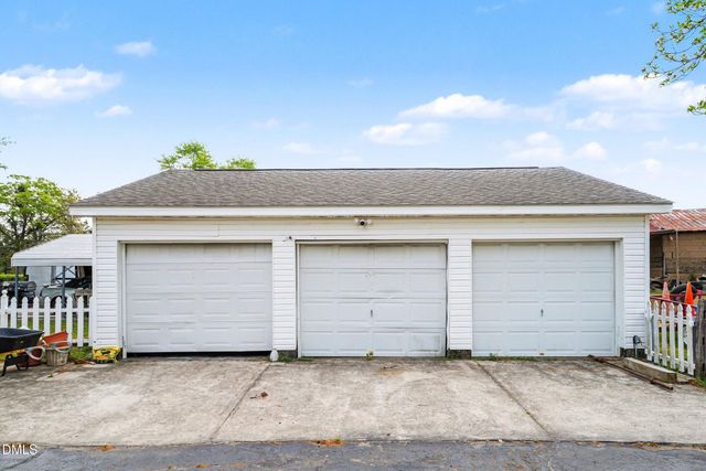 1411 Seabrook School Road, Fayetteville, NC 28312