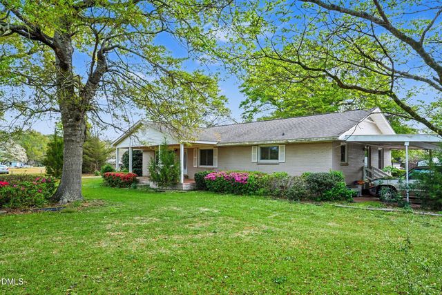 1411 Seabrook School Road, Fayetteville, NC 28312