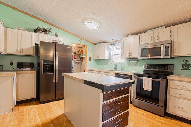 6019 Shirley Pond Road, Harrison, TN 37341