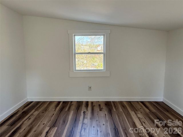 5A Warren Avenue, Asheville, NC 28803