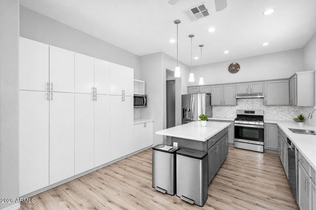 3718 S SETON Avenue, Gilbert, AZ 85297