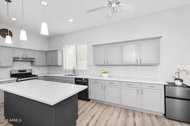3718 S SETON Avenue, Gilbert, AZ 85297