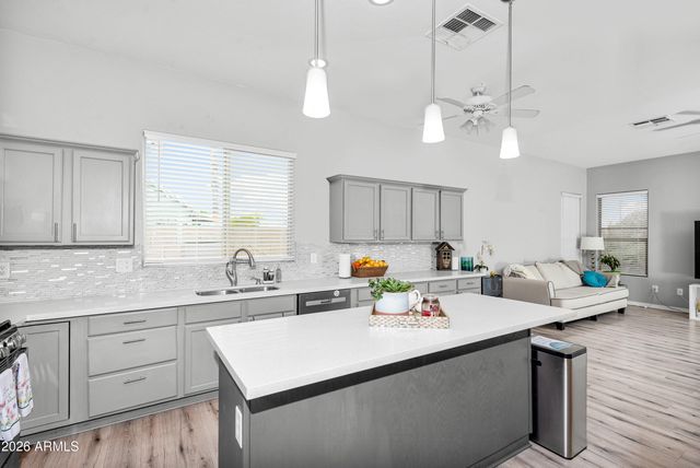 3718 S SETON Avenue, Gilbert, AZ 85297