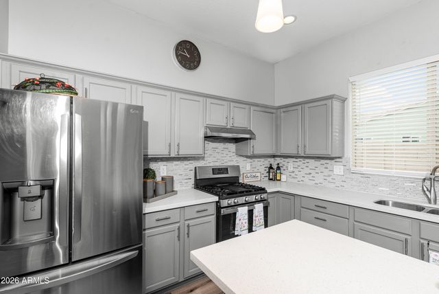 3718 S SETON Avenue, Gilbert, AZ 85297