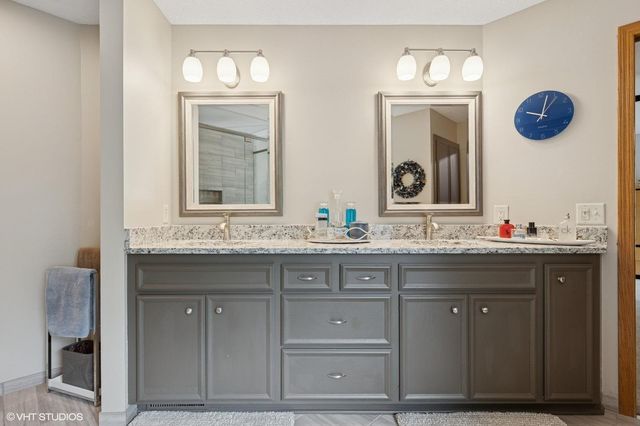 16751 Jackpine Trail, Lakeville, MN 55044