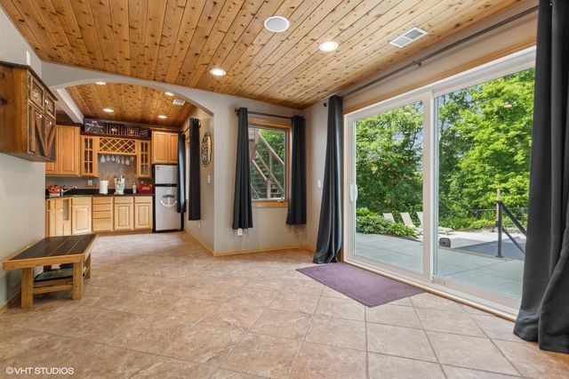 16751 Jackpine Trail, Lakeville, MN 55044