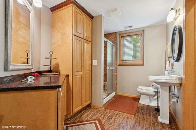16751 Jackpine Trail, Lakeville, MN 55044