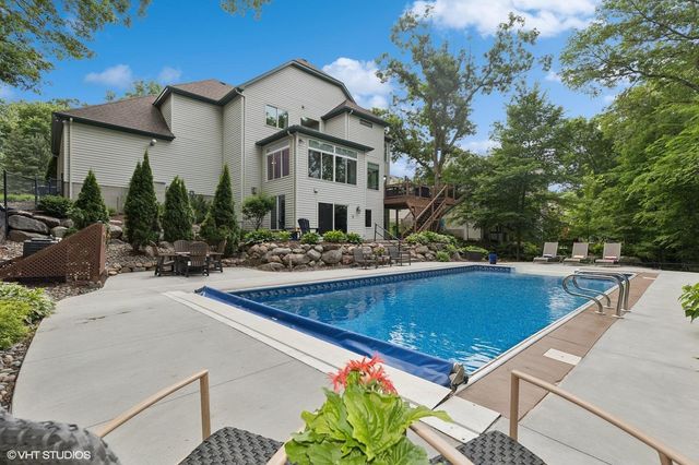 16751 Jackpine Trail, Lakeville, MN 55044