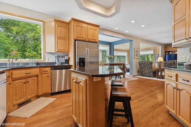 16751 Jackpine Trail, Lakeville, MN 55044