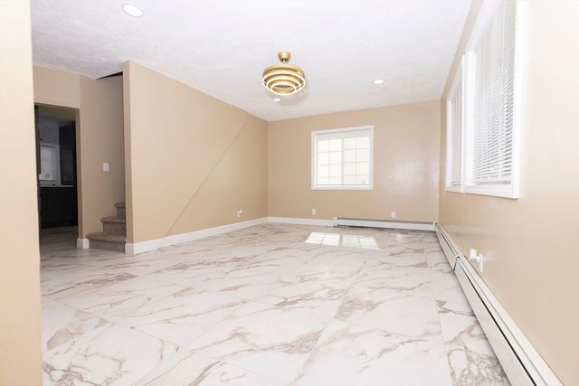 2085 Memorial Drv, South Hadley, MA 01075