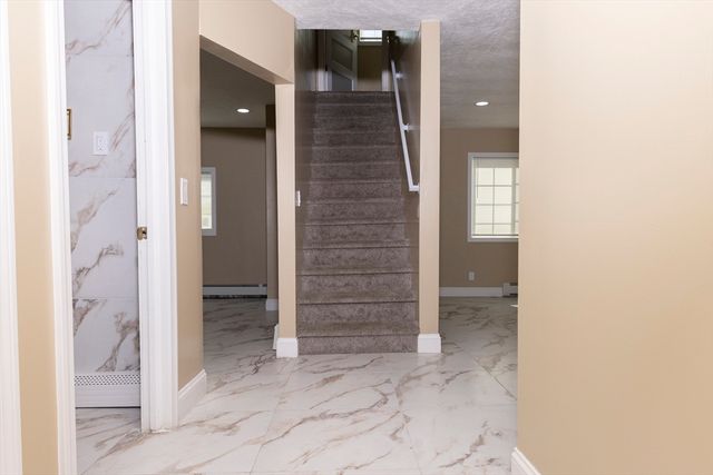 2085 Memorial Drv, South Hadley, MA 01075