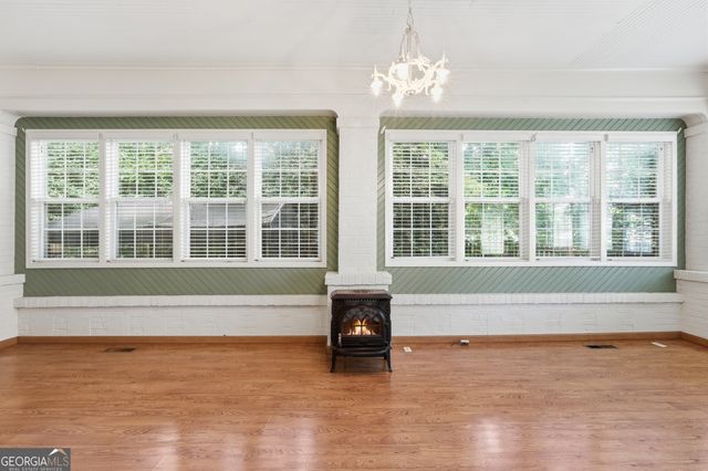 359 E Tugalo Street, Toccoa, GA 30577