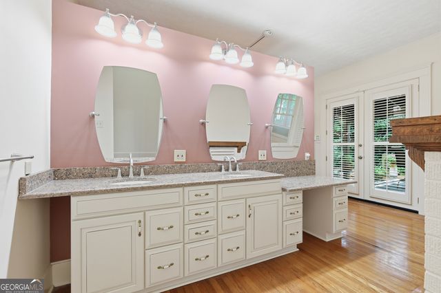 359 E Tugalo Street, Toccoa, GA 30577