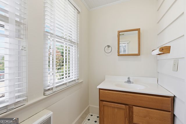 359 E Tugalo Street, Toccoa, GA 30577