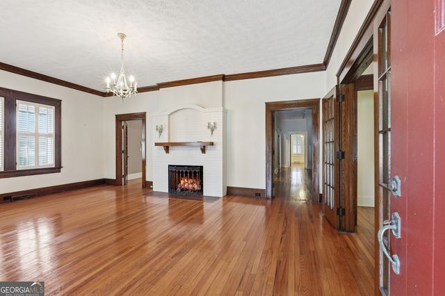 359 E Tugalo Street, Toccoa, GA 30577