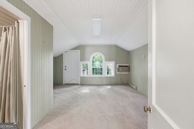 359 E Tugalo Street, Toccoa, GA 30577