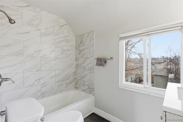 11559 Kennebec Street, Detroit, MI 48205