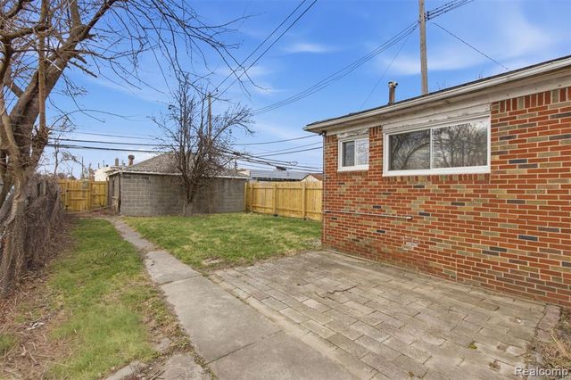 11559 Kennebec Street, Detroit, MI 48205