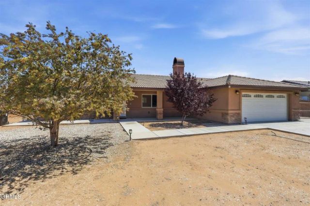 13115 Clallam Road, Apple Valley, CA 92308