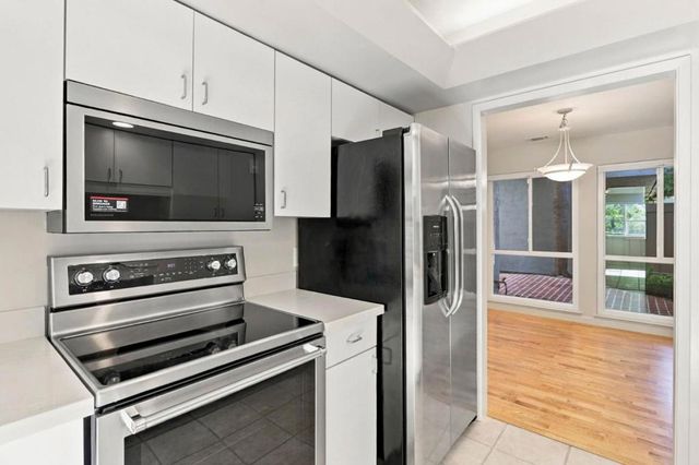 101 Milmar Way, Los Gatos, CA 95032