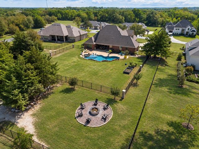 4613 Lake Breeze Drive, Mckinney, TX 75071