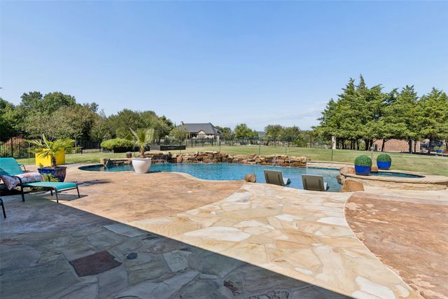 4613 Lake Breeze Drive, Mckinney, TX 75071