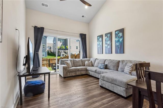 5250 Twilight CT, Toano, VA 23168