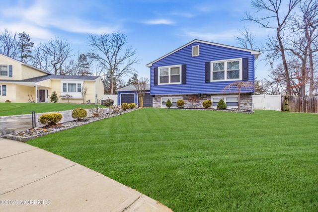 19 Silversmith Court, Howell, NJ 07731