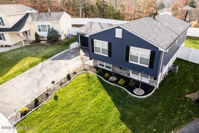 19 Silversmith Court, Howell, NJ 07731