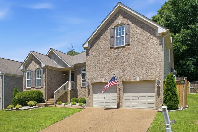 1757 Haleys Hope Ct, Nashville, TN 37209