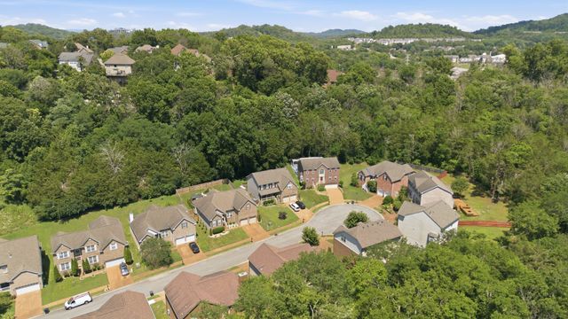 1757 Haleys Hope Ct, Nashville, TN 37209